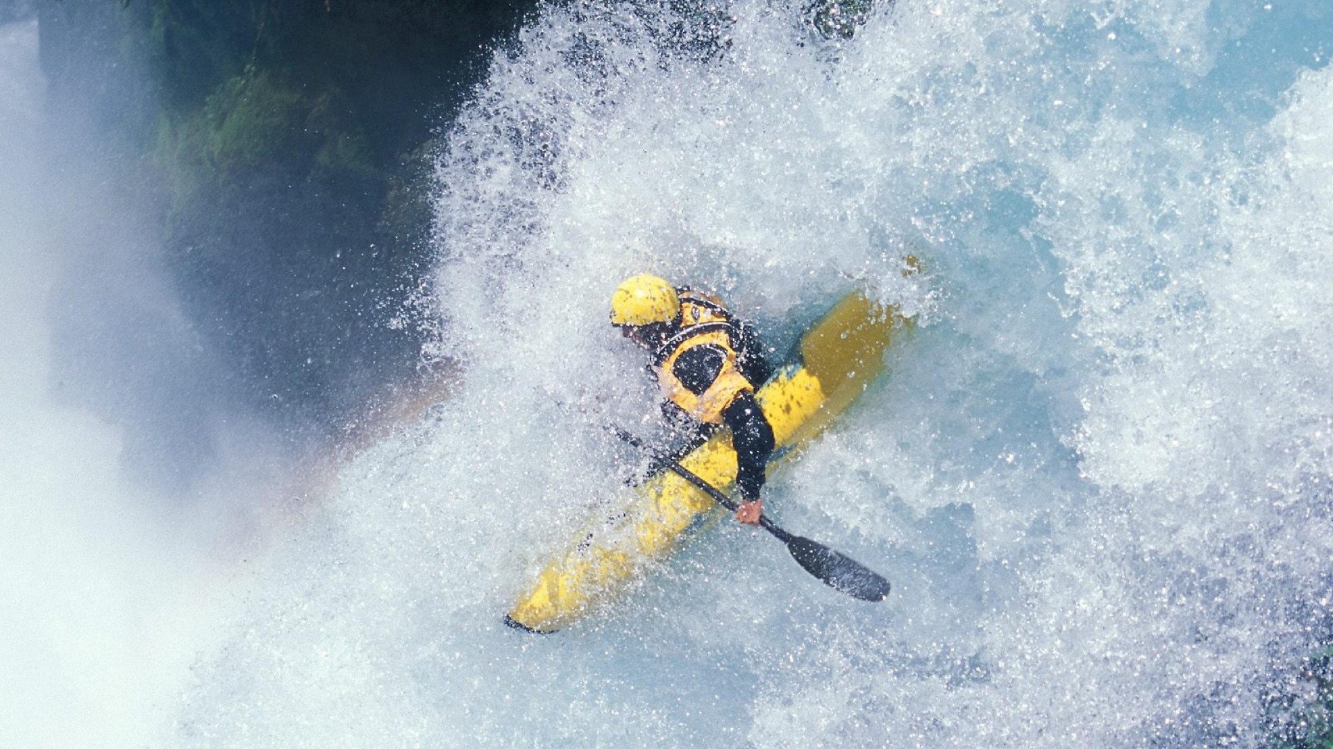 勇士险胜掘金，总决赛中库里末节爆发，勇士总冠军库里